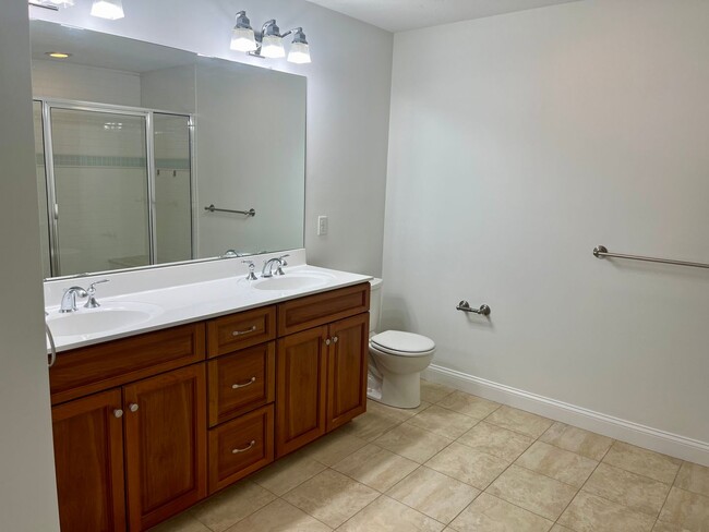 Building Photo - 6a Shea Ln