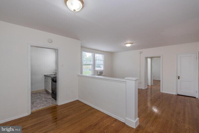 Building Photo - 7611 Eastern Ave NW