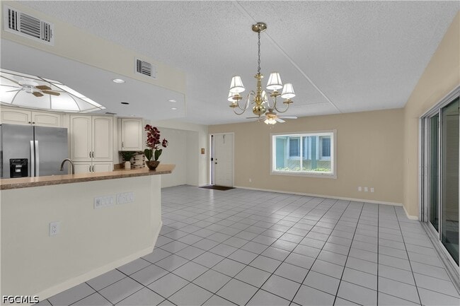 Building Photo - 1409 SE 46th Ln