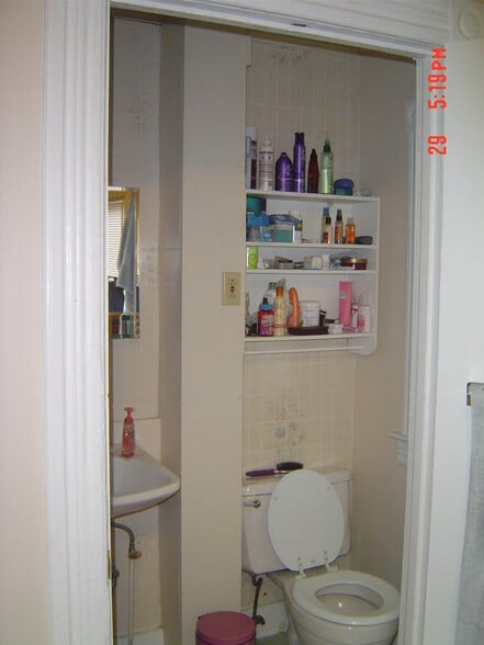 Building Photo - 172 S Branch St