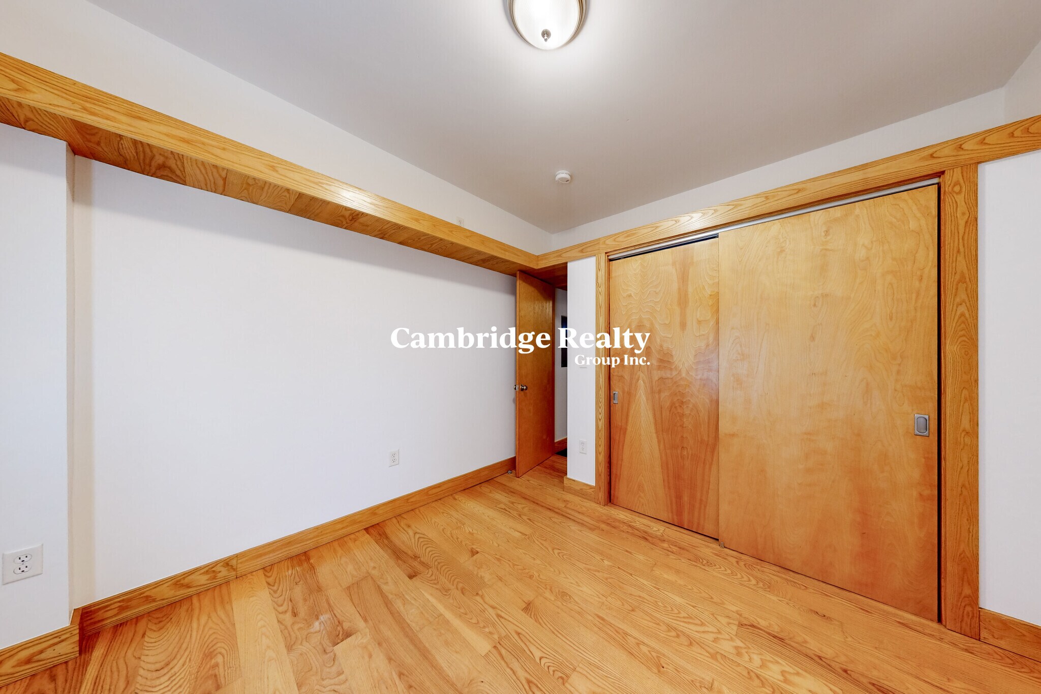 Building Photo - 178 Columbia St