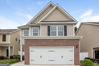 Building Photo - 526 Hill Crest Cir