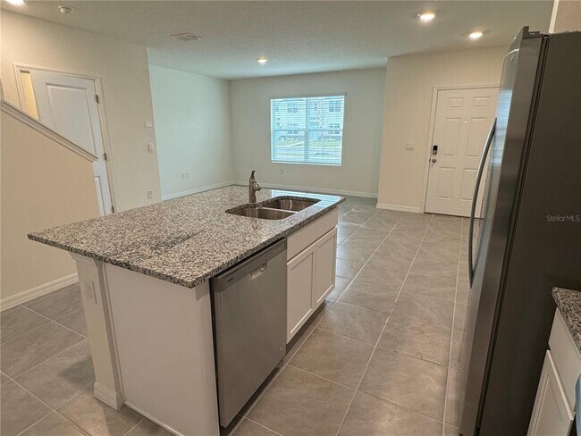 Building Photo - 371 Preston Cv Dr