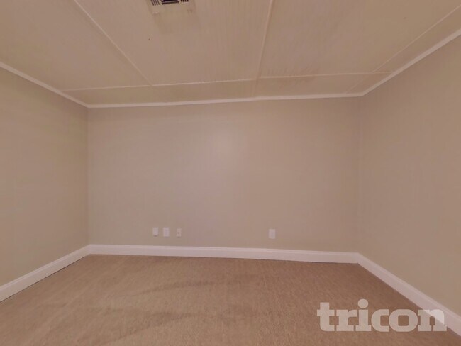 Building Photo - 102 Bonnabel Ct