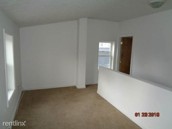 Building Photo - 3 br, 1 bath House - 356 Mercer Ave