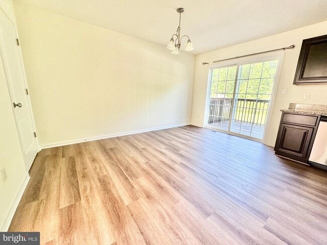 Building Photo - 120 Salerno Dr