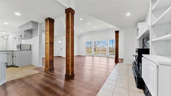 Building Photo - 5748 N Graham Rd