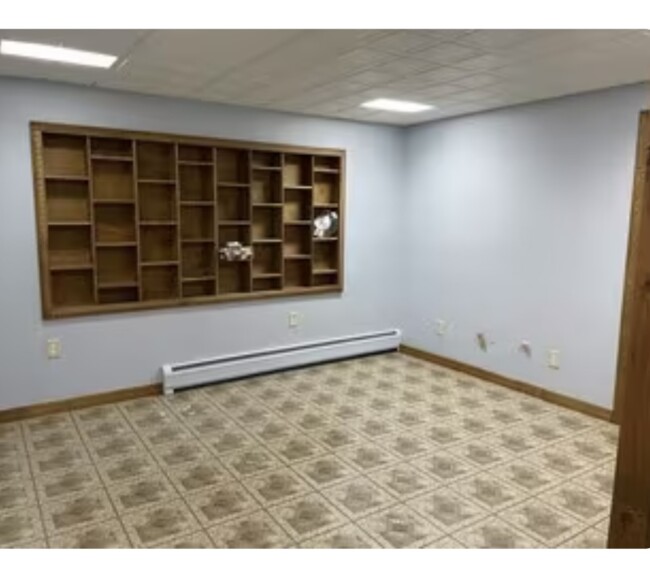 Bonus room - 1304 Goffstown Rd