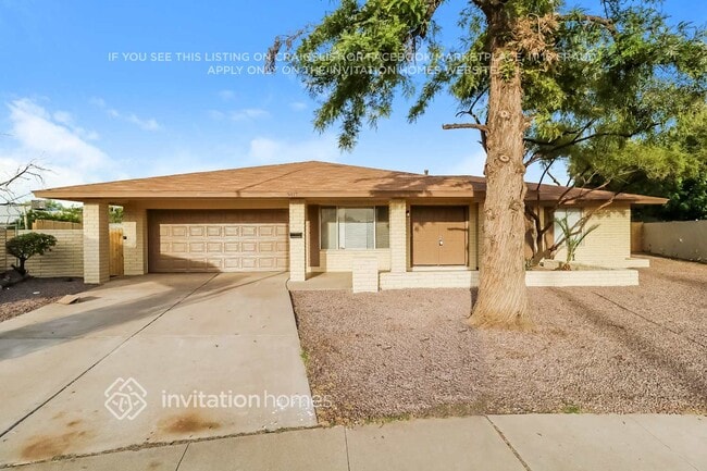 Building Photo - 9417 N 39th Dr