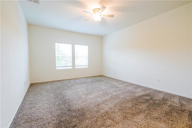 Building Photo - 933 Wildrye Ct