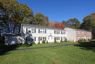 Building Photo - Fox Run Apartments