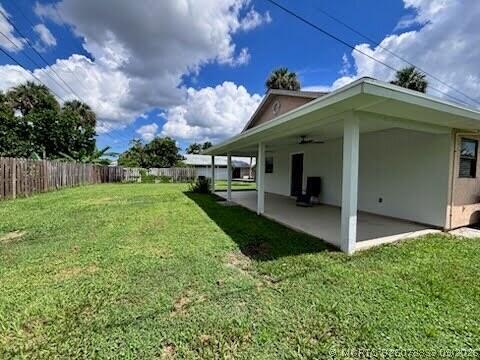 Building Photo - 1573 SW Dycus Ave