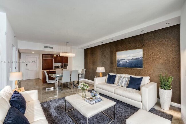 Building Photo - 485 Brickell Ave