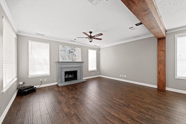 Building Photo - 1207 Wildewood Ct