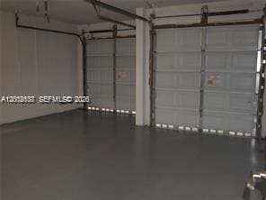 Building Photo - 15650 SW 11th Terrace