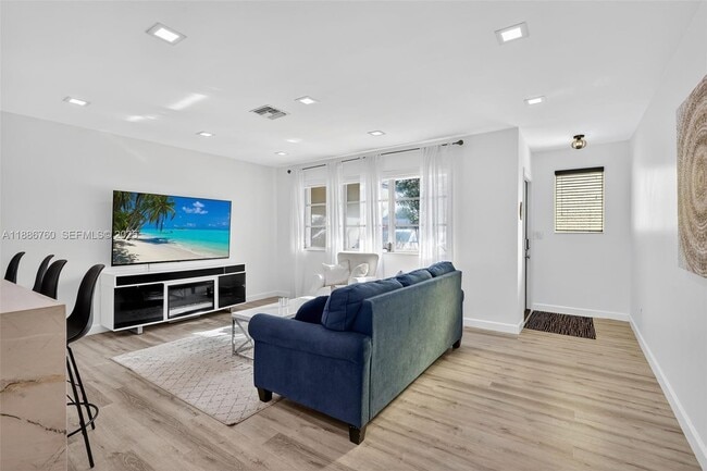 Building Photo - 1820 N 56th Ave