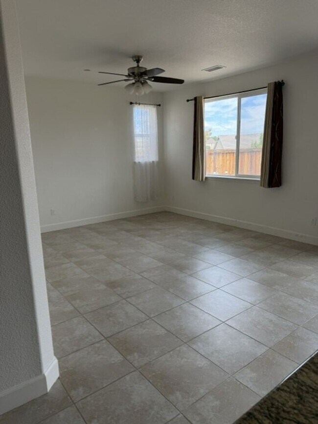 Building Photo - 2788 Alessandro Drive