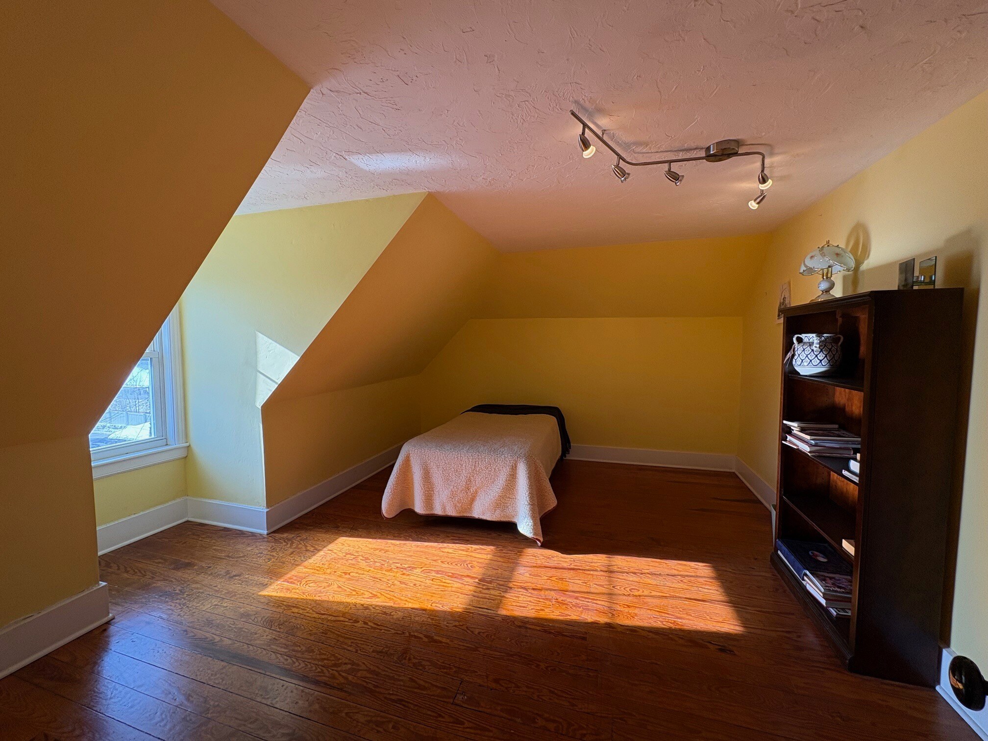 Building Photo - 7 Englewood Ave