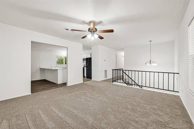 Building Photo - 8610 Timber View Dr