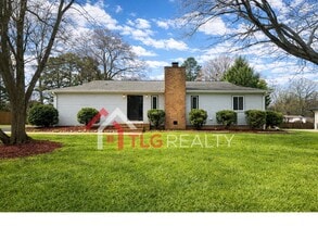 Building Photo - 609 Catawba Cir N