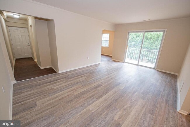 Building Photo - 804 College Ln