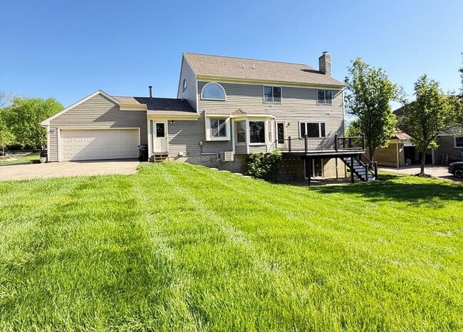 Building Photo - 917 Whirlaway Dr