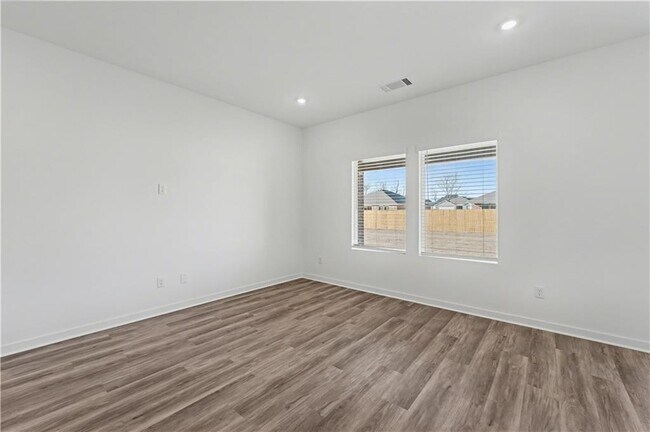 Building Photo - 539 Colorado St