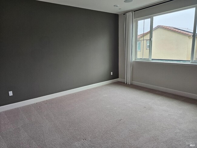 Building Photo - 513 Aliki Dr