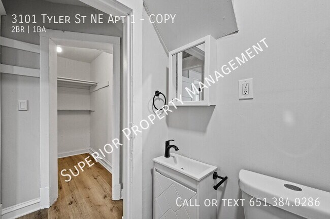 Building Photo - 3101 NE Tyler St