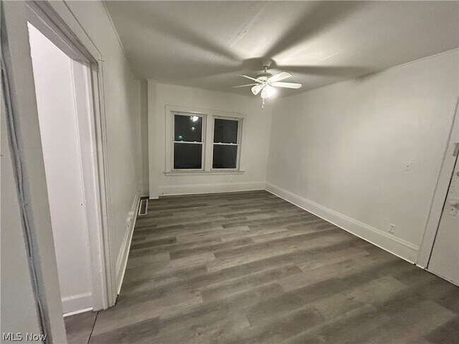 Building Photo - 2232 W 103rd St