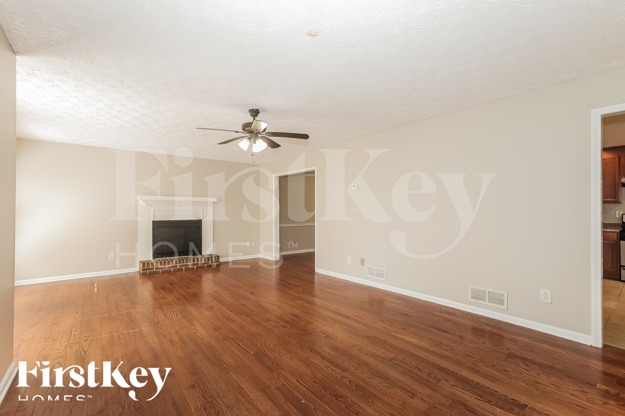 Building Photo - 3843 Holland Dr