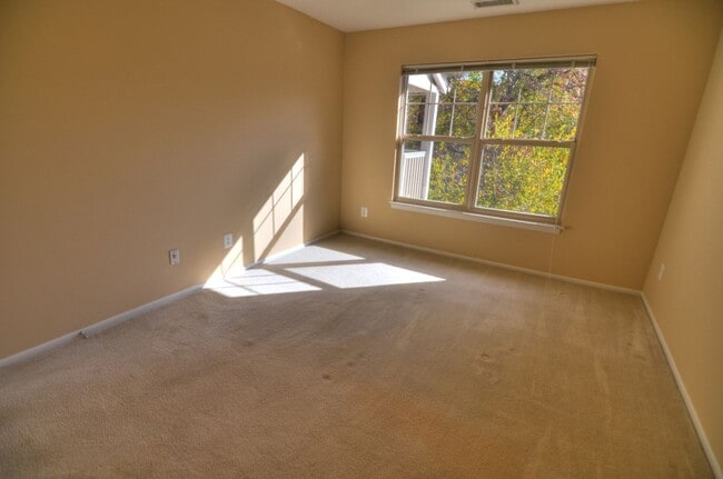 Building Photo - 1793 Jonathan Way
