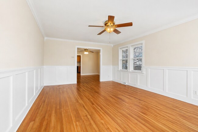 Building Photo - 6-Bedroom Rental Near TCNJ | Spacious Layout, Parking, Yard & Deck