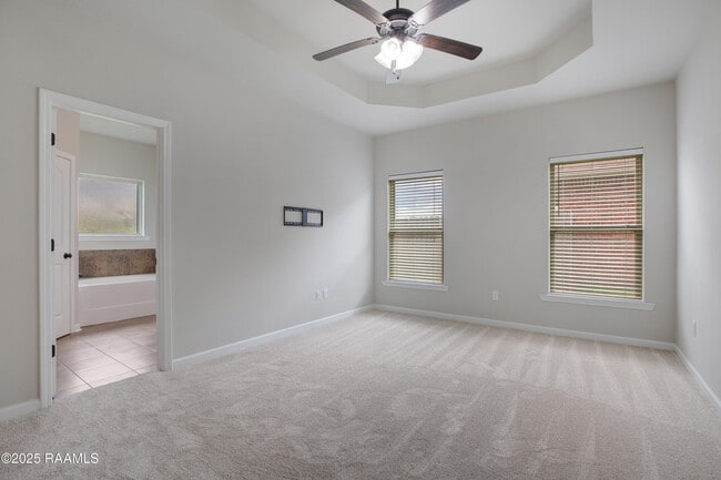 Building Photo - 132 Timber Edge Dr