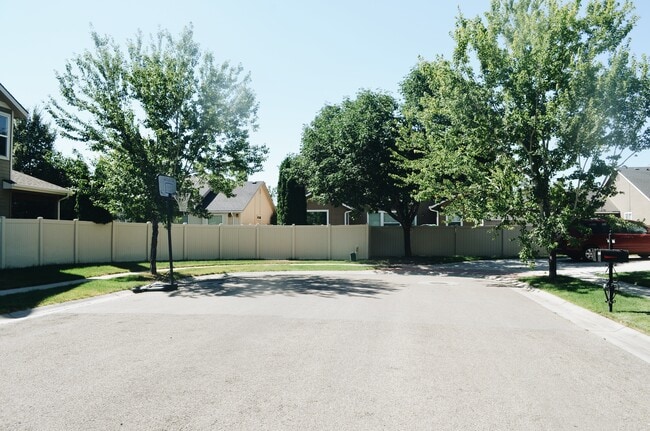 Building Photo - 3569 S Pompei Ave