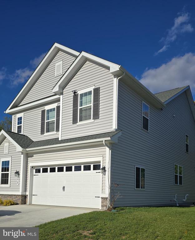 Building Photo - 11 BROOKS NOLEN Way