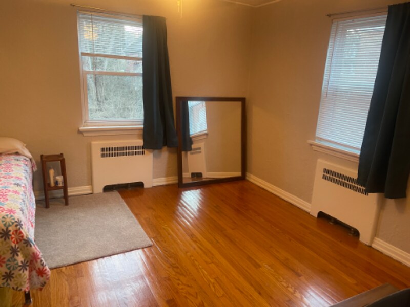 Building Photo - 3577 Saybrook Ave