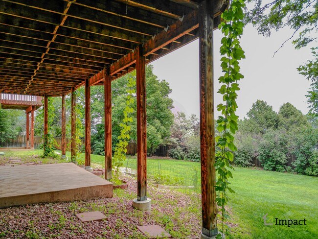 Building Photo - 5005 Sunbird Cliffs Dr