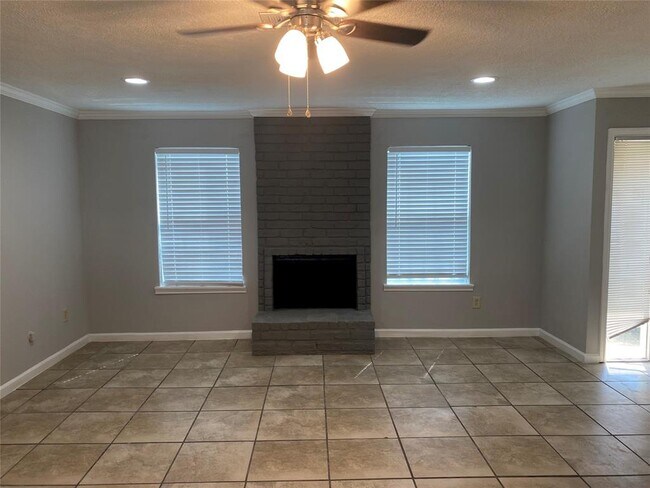 Building Photo - 10946 Bexley Dr