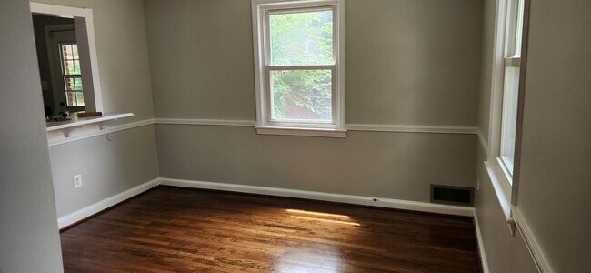 Building Photo - 6213 Forest Rd