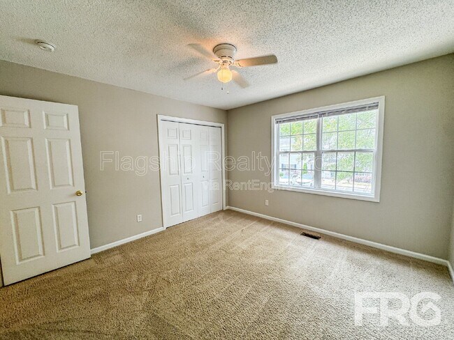 Building Photo - 1035 Spring Forest Rd