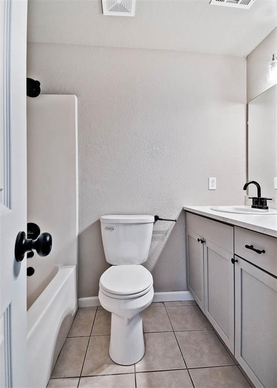 Building Photo - 2411 SW Choctaw St