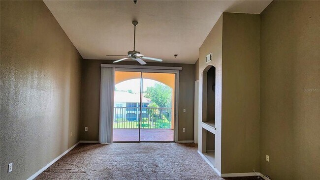 Building Photo - 4170 Central Sarasota Pkwy