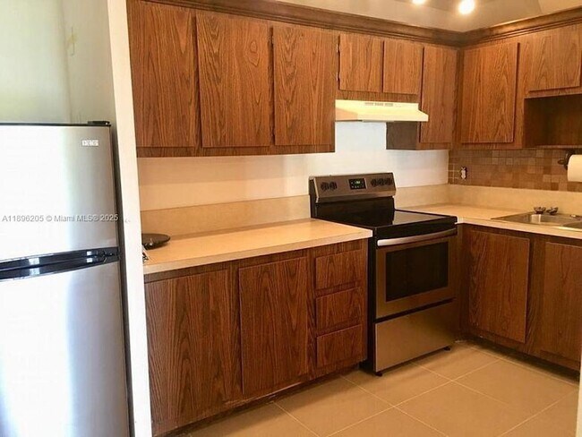 Building Photo - 4109 NW 88th Ave