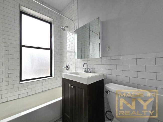 Building Photo - 1 bedroom in ASTORIA NY 11103