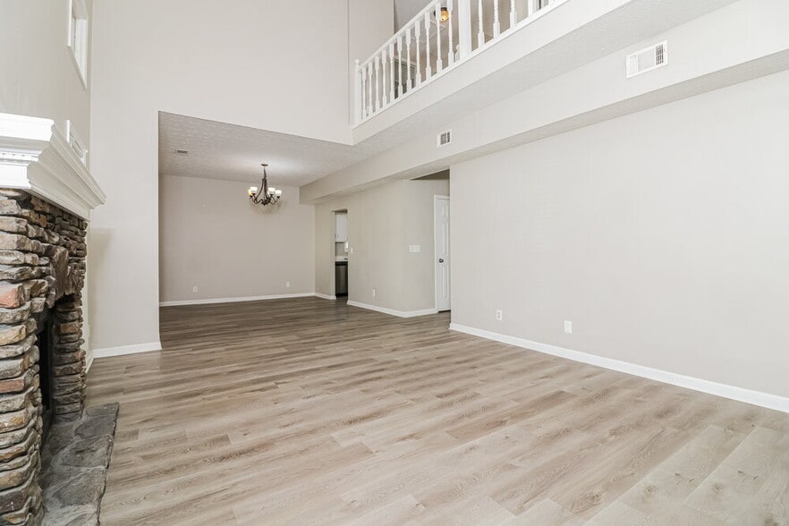 Building Photo - 2627 Windage Dr SW