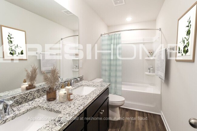 Building Photo - 1529 Sta Blf Dr