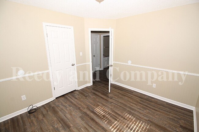 Building Photo - 9532 Chi Chi Cove