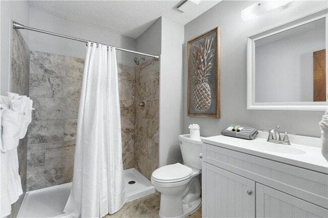 Building Photo - 6 Connie Ln