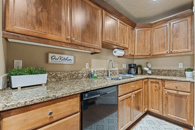 Building Photo - 2106 Ison Ct